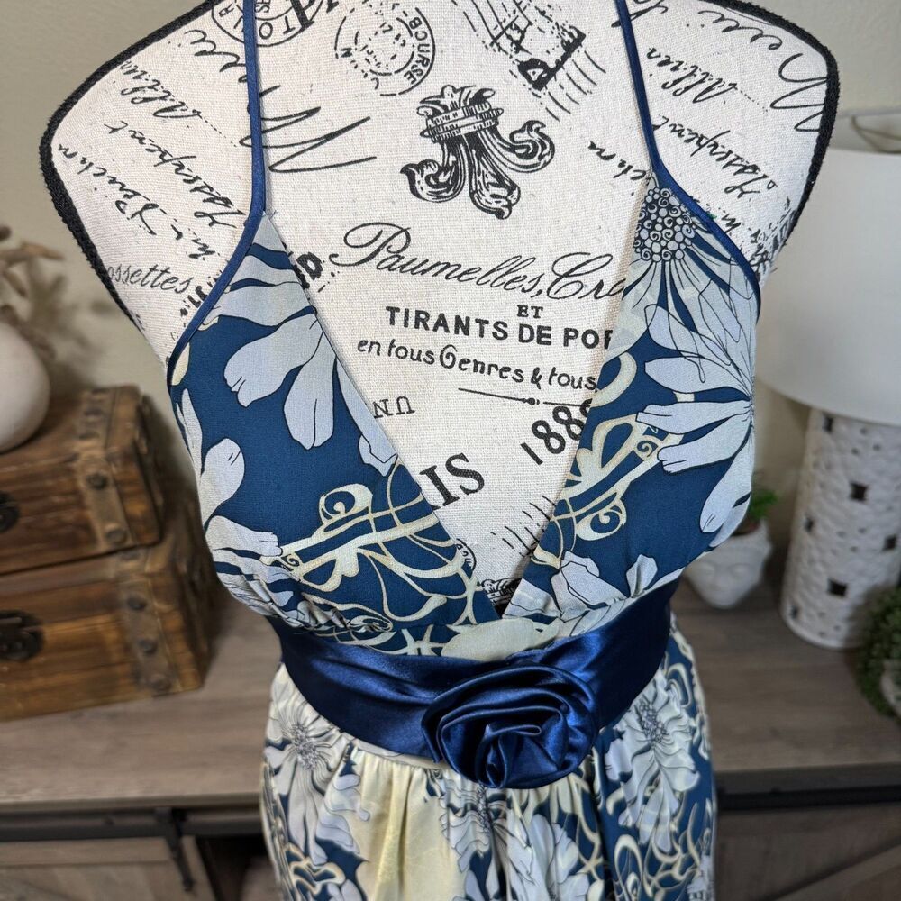 BCBG Y2k Silk Floral Babydoll Halter Maxi Dress Size 4 Bow Whimsy Fairy Bow - Picture 3 of 11